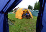 [Kevin Avery and Alan James at OutDoor - tent testing as well!, 3 kb]
