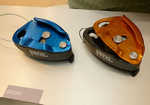 [The new Petzl Grigri 2, for use with 8.9mm to 11mm ropes, progressive descent control, 20% lighter, 25% smaller., 2 kb]