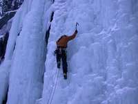 [Ice Climbing Workshops 2007: Ice Factor & Glenmore Lodge, 4 kb]