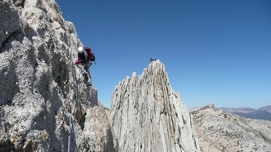 Matthes Crest (5.7), descent from South summit (north summit behind)
  © Simon Caldwell