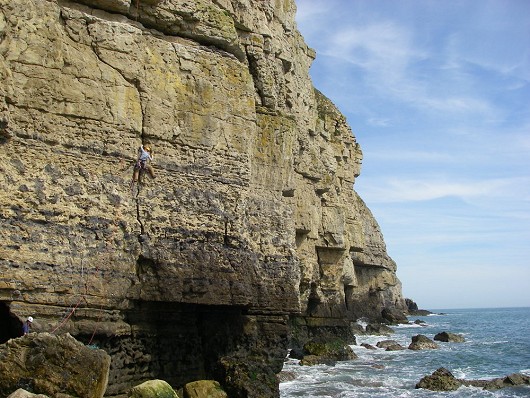 First multi-pitch lead.... on Swanage jugs..... Wall Street HS 4b.  © si cooke