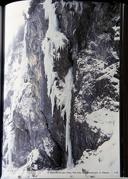 Alpine Ice Internal Photo Example  © Versante Sud