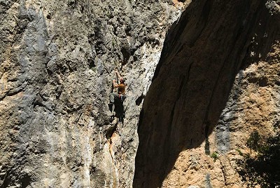 Mick Ryan climbing at Gorg Blau, Mallorca  © Mark Glaister
