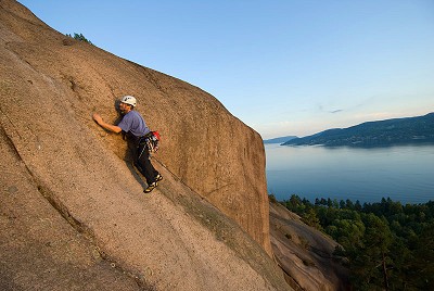 Harald Bakken climbing at Kinnartangrenna crag situated above Drammensfjorden, Norway  © Tom Atle Bordevik