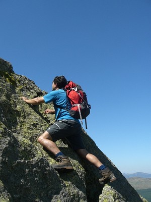 Climbing with the ROC 35  © Dave Sarkar