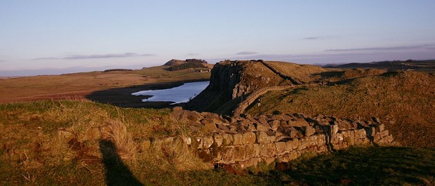 Hadrian's Wall at Steel Rig  © knthrak1982