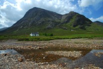 Lagangarbh Hut at the bottom of The Buachaille