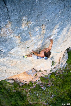 Chris Sharma on the Ultimate Route  © Sam Ble / Petzl Roctrip