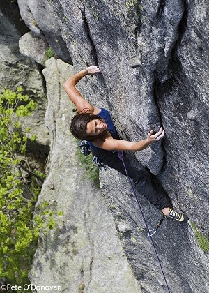Bolted Granite in the Catalan Pirineus: Lisi Roig on ‘Salem Alekum’ (6c) in Cavallers.  © Pete O'Donovan 2009