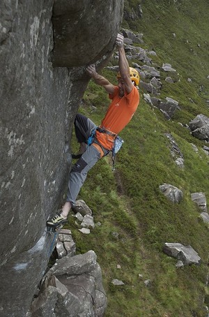 Dave MacLeod on the FA of Present Tense E9 7a  © Claire MacLeod / Velvet Antlers