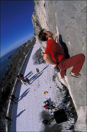 Erik Svab soloing X di Marco, F8a, Napoleonica, Trieste, Italy  © Erik Svab Collection