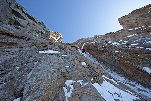 On the penultimate ice pitch of the Croz spur, Grandes Jorasses  © Jon Griffith