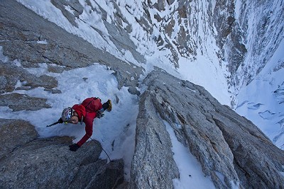 On the stunning mixed ramp that leads to the upper icefield on the Croz, Grandes Jorasses  © Jon Griffith