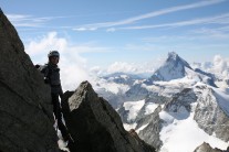 On the way to Zinalrothorn (Aug 2008).