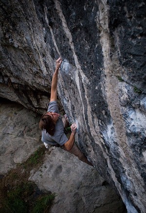 Ryan Pasquill attempting Evolution (F8c/+) at Raven Tor, prior to his successful redpoint.  © Adam Lincoln