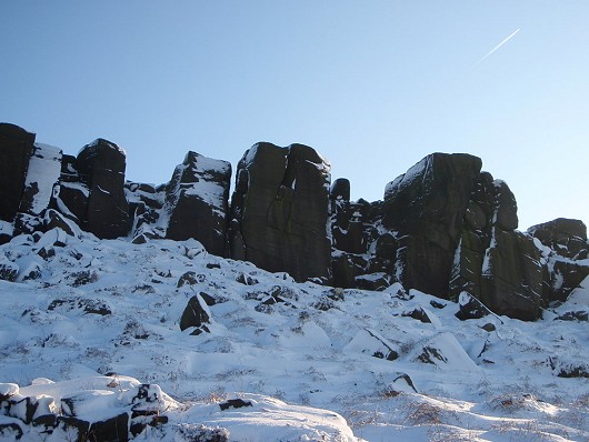 Braille trail in for a winter ascent  © peteJ23