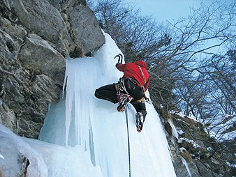Climb magazine: Feb 2010 #4
