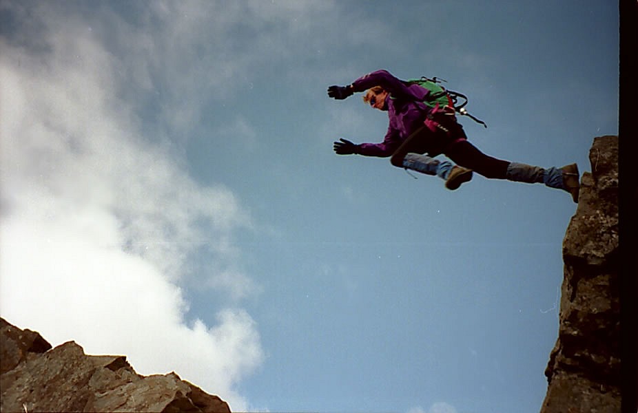 Fit Phil makes the leap. Fit Phil leaps a small gap along the West Ridge of Sgurr Nan Gillian  © Lord Troutmask
