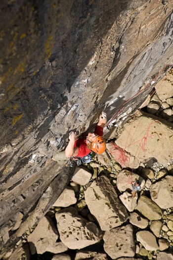 Tim Emmett making the second ascent of Point Blank (E8) at Pembroke  © Bamboo Chicken/Welsh Connections