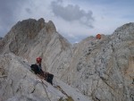 Arnaud Richel on the summit ridge of the Schüsselkarspitze after climbing the Rainer/Aschenbrenner