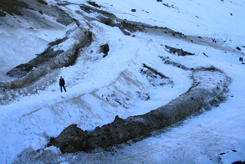 Weird avalanche debris, Ben More  © Lawrie Brand