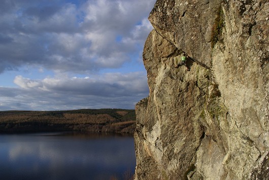 Jamie Murray on local Inverness test-piece Dracula, myself conveniently out of shot, belaying in the corner!  © Jamie Murray