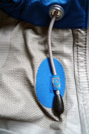 Finishing touches like this cord fastening are standard from a high quality brand like Marmot  © UKC Gear