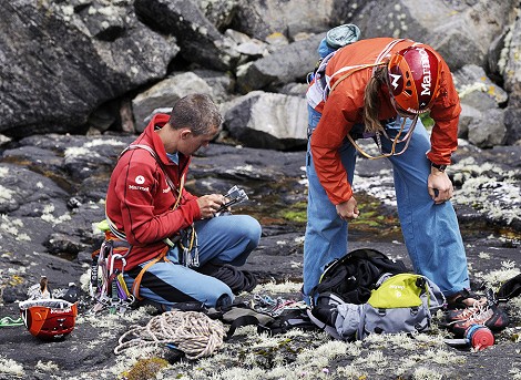 Lucy Creamer and Steve McClure sorting their rack for the route.  © Tim Glasby
