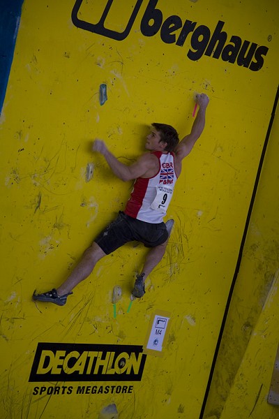 Dave Barrans coming 28th in the Sheffield round of the 2010 bouldering world cup.  © Jack Geldard / UKC