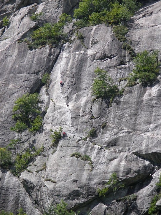 Il Rivilo della Kundalini (sp?), climbers on S-crack pitch  © J. Sample