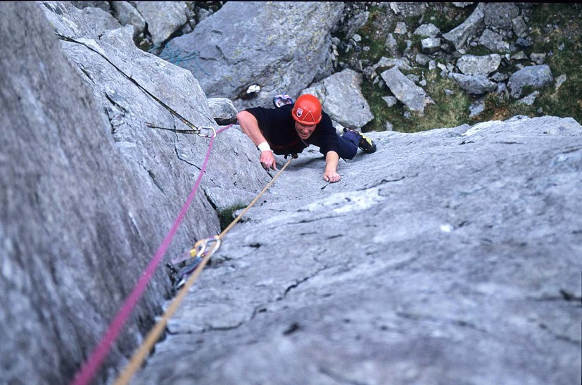 Superb rock and climbing on the sustained Torro (E2 5c). Photo Gary Latter  © Gary Latter
