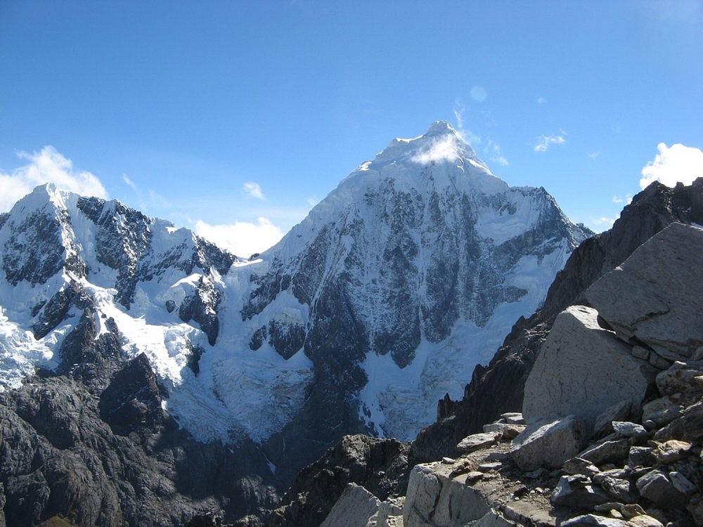 A view of Huaguruncho from the acclimatisation peak  © Tom Chamberlain