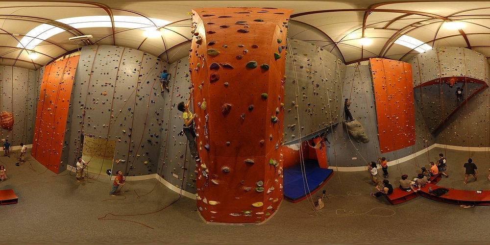 Altissimo Tarbes - Climbing gym (Rope)  © olivier