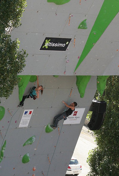 The best climbers in the world try out our range of Macro Volumes ! #4