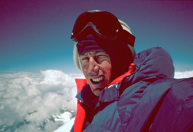 Tim Macartney-Snape on the summit of Everest in 1990  © Tim Macartney-Snape