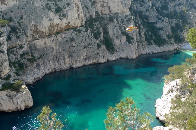 A helicopter rescue in the beautiful En Vau in the Calanques near Marseille.  © Alan James - UKC