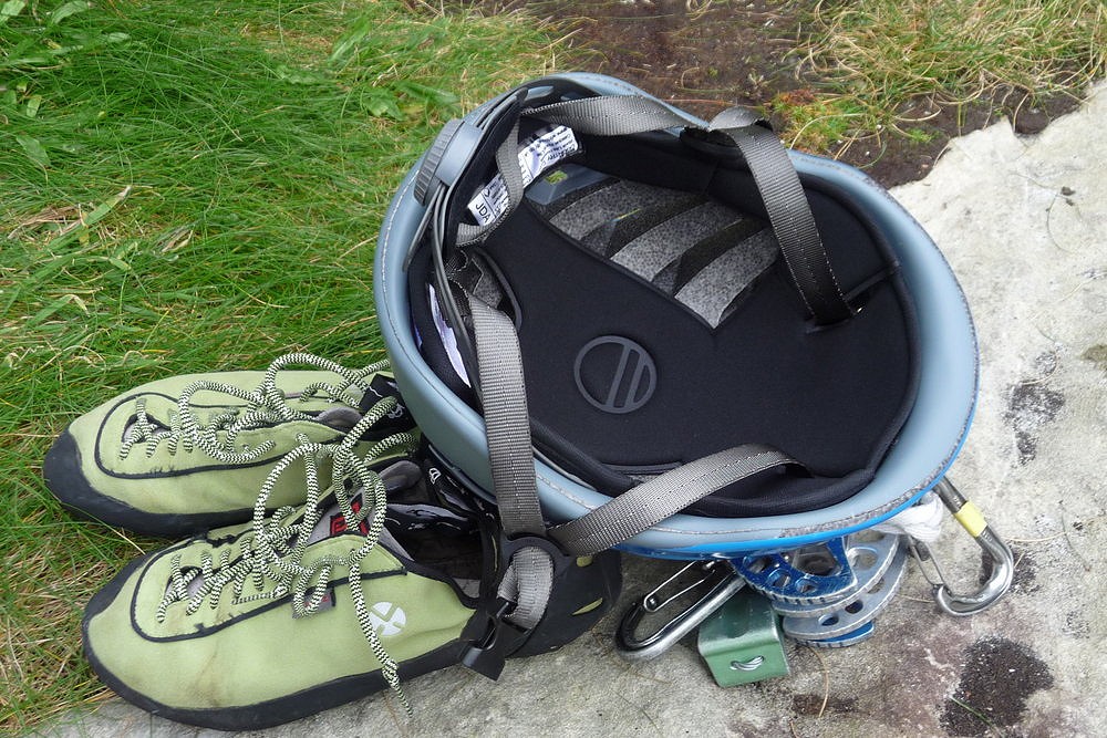 The removable padding in the Rocklite Helmet  © Viv Scott