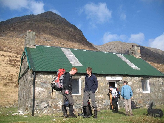 Marvelling at the blue skies on day 2 at Dibidil bothy.  © Andy Ruck