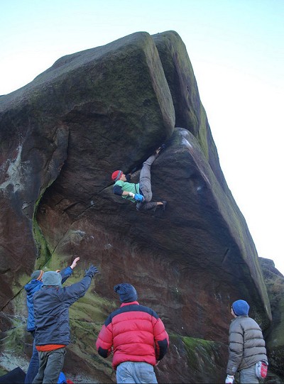 Tom Randall soloing Ray's Roof at the Baldstones  © Andi Turner