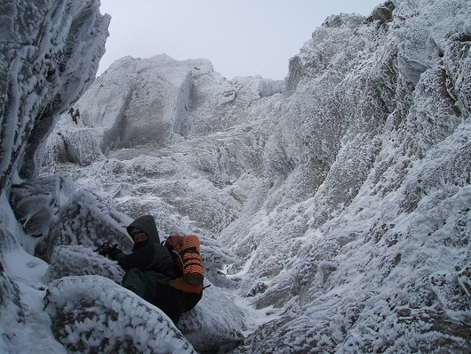 A frozen Y Garn gully  © Rich Kay