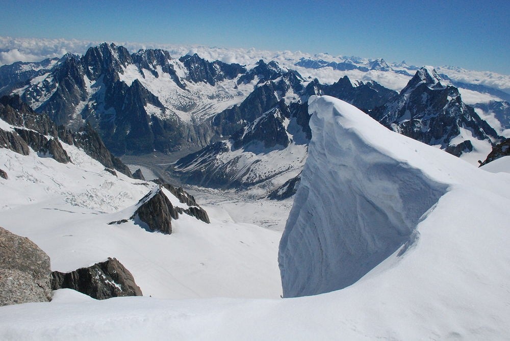 View from the summit of Mt Blanc de Tacul  © calofil
