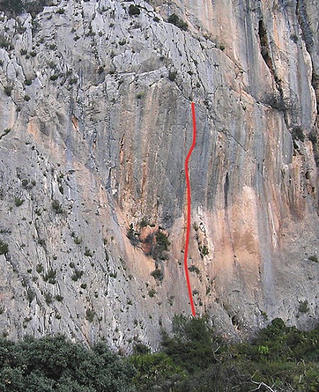 The line of The First and Last, Bernia, Costa Blanca  © Rockfax