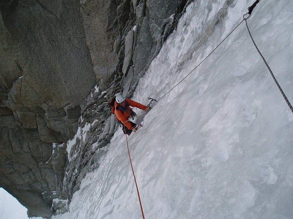 Dave Green on the perfect ice of the Supercouloir  © Ric Potter
