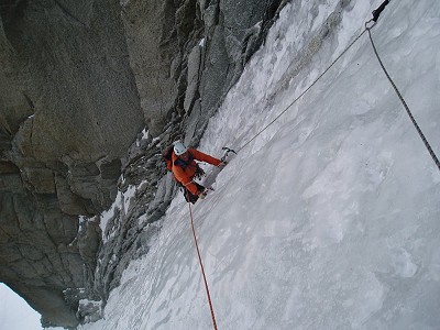 Dave Green on the perfect ice of the Supercouloir  © Ric Potter