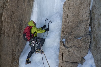 In the depths of the Exocet chimney, Cerro Standhart. Patagonia  © Will Sim