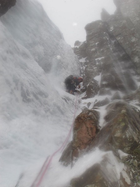 Alan Kimber getting stuck into steep ice on Boomers, Ben Nevis  © Alan Kimber