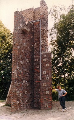 The Groningen wall in 1986  © Alan James