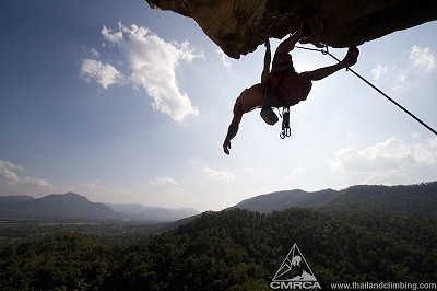Climbing the classic route: Headhunters (7a+)  © TC Changed
