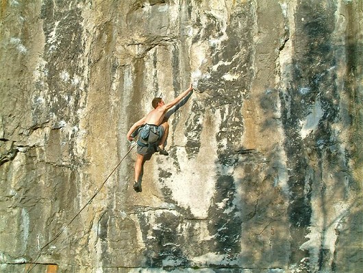 Yan Thomson on the rockover on Body Machine at Raven Tor  © Boy