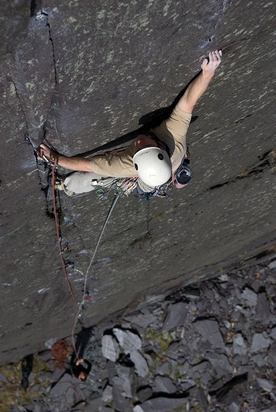 The classic E1 crack of Bella Lugosi is Dead  © Mark Reeves
